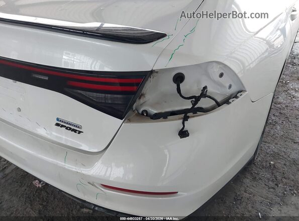 1HGCY2F7XRA039712 2024 HONDA ACCORD White Դիմացի տեսք