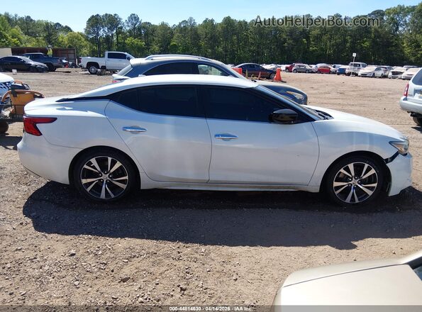 1N4AA6AP2GC403928 2016 NISSAN MAXIMA White Widok wnętrza z tyłu