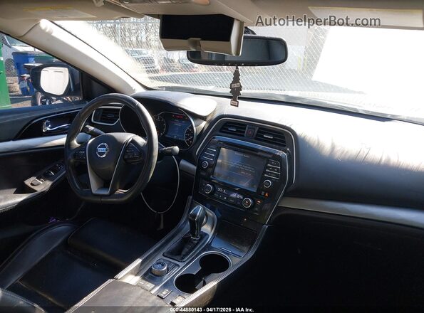 1N4AA6AP4HC442697 2017 NISSAN MAXIMA Серый Вид салона спереди