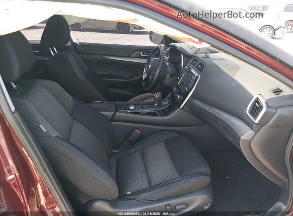 1N4AA6AP6JC371069 2018 NISSAN MAXIMA Maroon Vista interior delantera