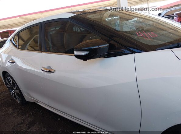 1N4AA6APXHC420087 2017 NISSAN MAXIMA Белый Вид задней части салона