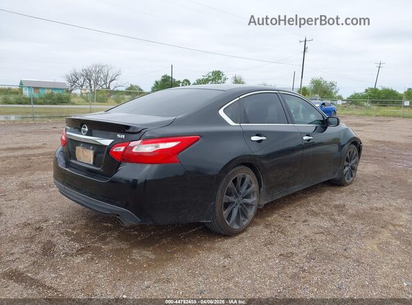 1N4AL3AP0GC118024 2016 NISSAN ALTIMA Black Задня права чверть
