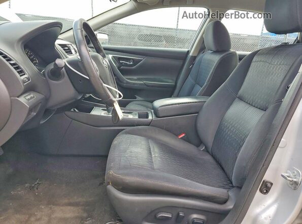 1N4AL3AP0HC208890 2017 NISSAN ALTIMA Silver Widok wnętrza z przodu