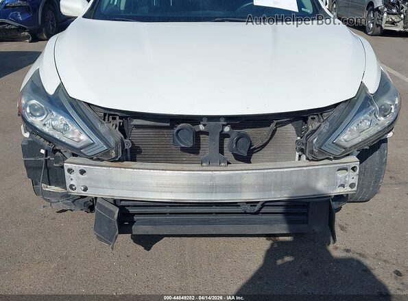 1N4AL3AP1HN324619 2017 NISSAN ALTIMA Белый Вид спереди