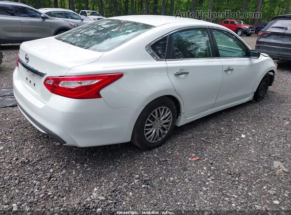 1N4AL3AP2HC132654 2017 NISSAN ALTIMA White Հետևի աջ