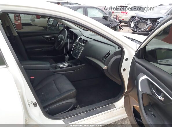 1N4AL3AP2HC487520 2017 NISSAN ALTIMA White 