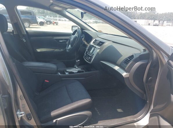 1N4AL3AP2JC261371 2018 NISSAN ALTIMA Gray Вид салону спереду