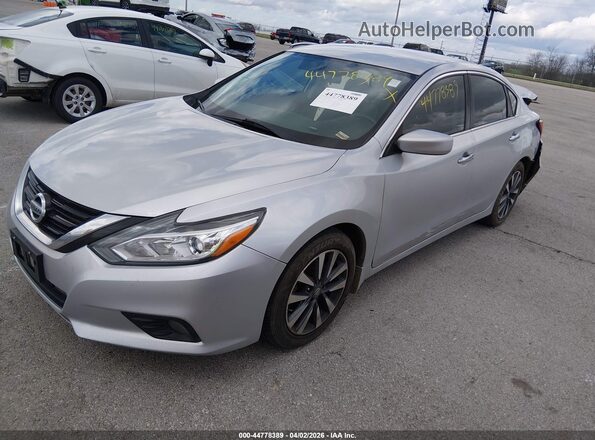 1N4AL3AP3HC234013 2017 NISSAN ALTIMA Silver Vista tres cuartos delantera izquierda