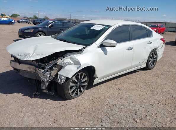 1N4AL3AP4HC156602 2017 NISSAN ALTIMA White Front left