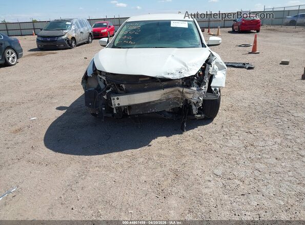 1N4AL3AP4HC156602 2017 NISSAN ALTIMA White Front view