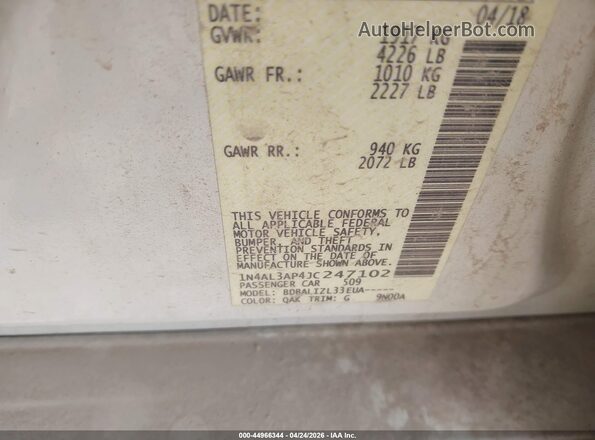 1N4AL3AP4JC247102 2018 NISSAN ALTIMA White Widok komory silnika