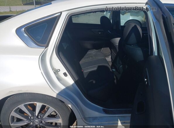 1N4AL3AP5GC154288 2016 NISSAN ALTIMA White Вид наклейки з VIN-кодом