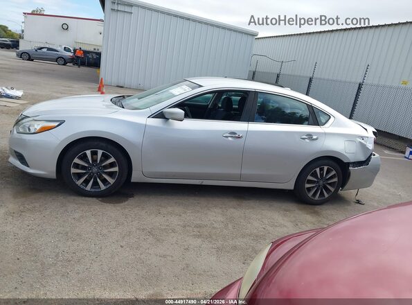 1N4AL3AP5HC185509 2017 NISSAN ALTIMA Silver 