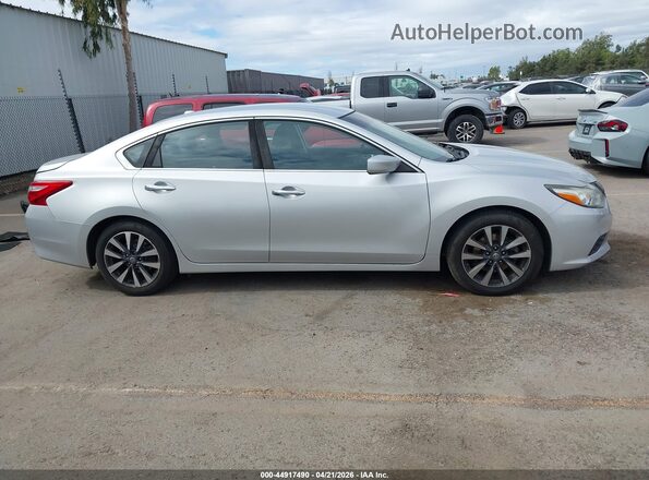 1N4AL3AP5HC185509 2017 NISSAN ALTIMA Silver Սալոնի 360 աստիճան տեսք