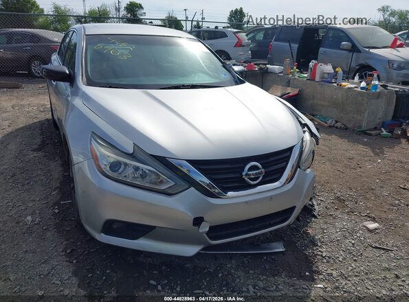 1N4AL3AP5HC266431 2017 NISSAN ALTIMA Silver Вид панелі приладів
