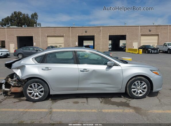 1N4AL3AP5HC293869 2017 NISSAN ALTIMA Серебряный Вид задней части салона