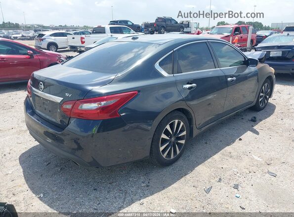 1N4AL3AP5JC177979 2018 NISSAN ALTIMA Черный Задняя правая четверть