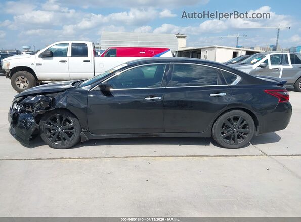 1N4AL3AP6HC236662 2017 NISSAN ALTIMA Black Widok wnętrza 360 stopni