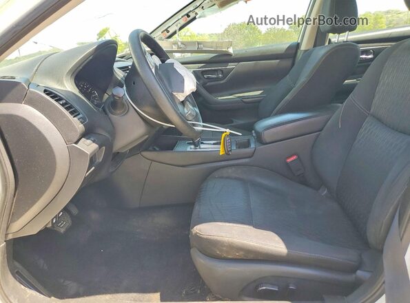 1N4AL3AP6HC498262 2017 NISSAN ALTIMA Белый Вид салона спереди