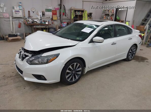 1N4AL3AP7HC264261 2017 NISSAN ALTIMA White Передня ліва чверть