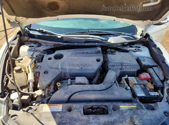 1N4AL3AP7HC276331 2017 NISSAN ALTIMA White Вид задньої частини салону