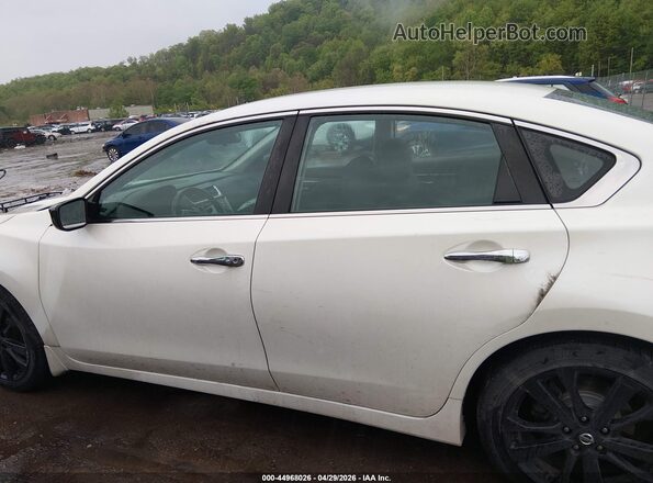 1N4AL3AP8HC288472 2017 NISSAN ALTIMA White 