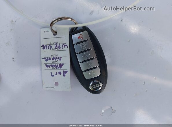 1N4AL3AP8HC289721 2017 NISSAN ALTIMA Silver Vista del salpicadero