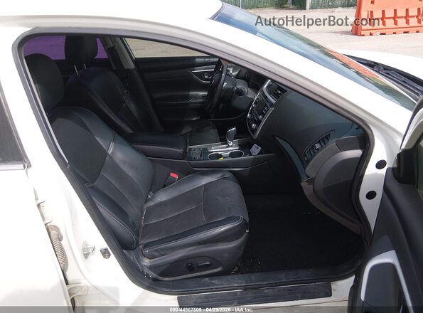 1N4AL3AP8JC144488 2018 NISSAN ALTIMA White წინა სალონის ხედი