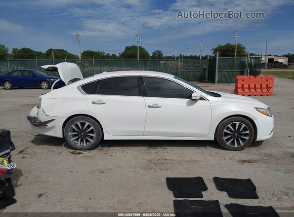 1N4AL3AP8JC144488 2018 NISSAN ALTIMA White უკანა სალონის ხედი