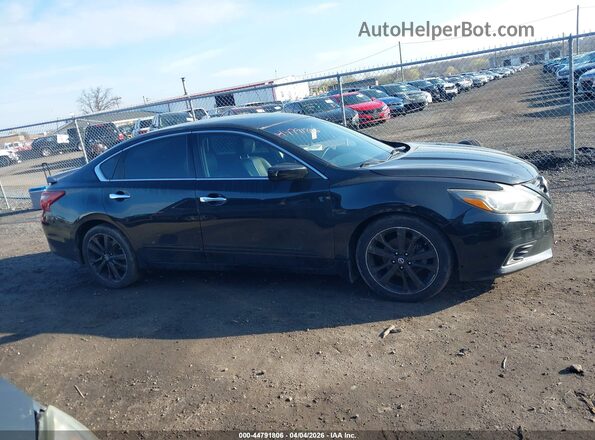 1N4AL3AP8JC257258 2018 NISSAN ALTIMA Black უკანა სალონის ხედი