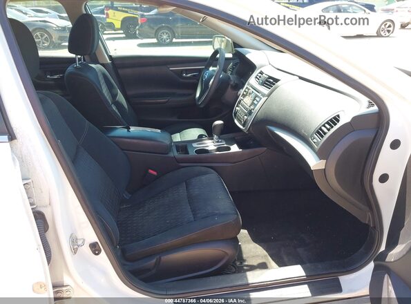 1N4AL3AP9HC270448 2017 NISSAN ALTIMA White 