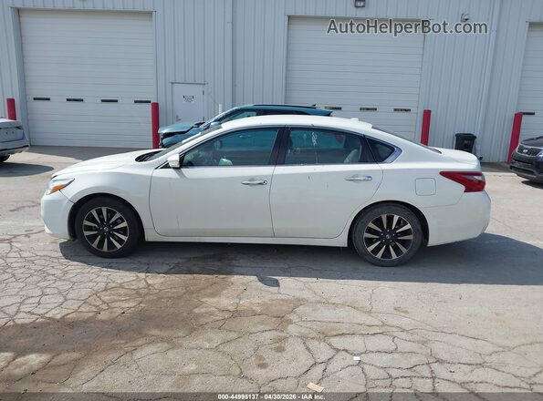1N4AL3AP9JC171201 2018 NISSAN ALTIMA White Widok wnętrza 360 stopni