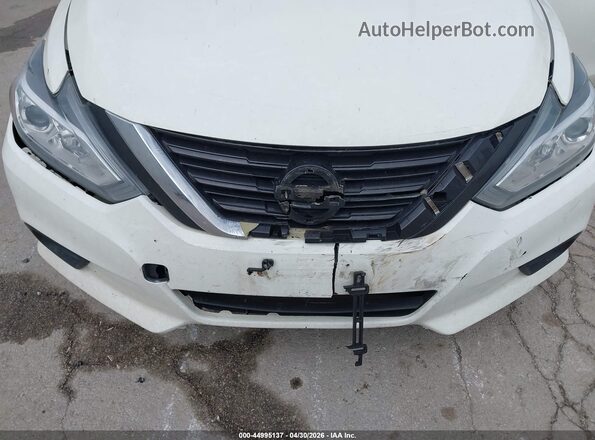 1N4AL3AP9JC171201 2018 NISSAN ALTIMA White Widok z przodu