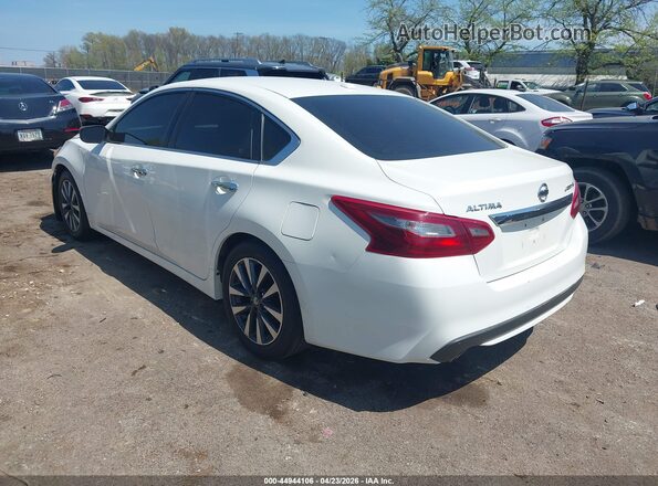 1N4AL3AP9JC241943 2018 NISSAN ALTIMA White 