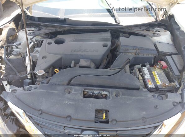 1N4AL3AP9JC241943 2018 NISSAN ALTIMA White 