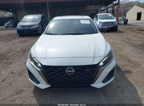 1N4AL4CV4RN371940 2024 NISSAN ALTIMA White Вид щитка приладів