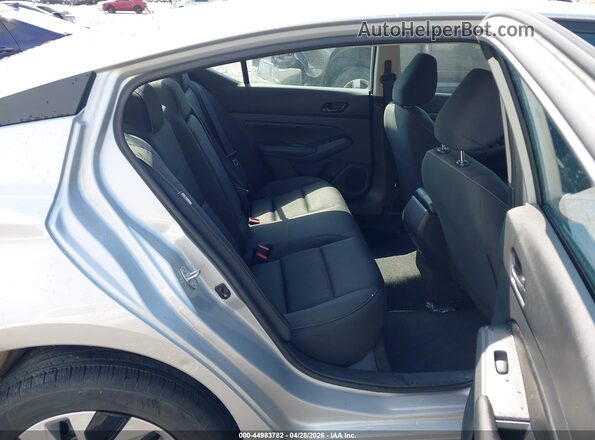 1N4BL4BV3RN399475 2024 NISSAN ALTIMA Silver Widok naklejki z numerem VIN