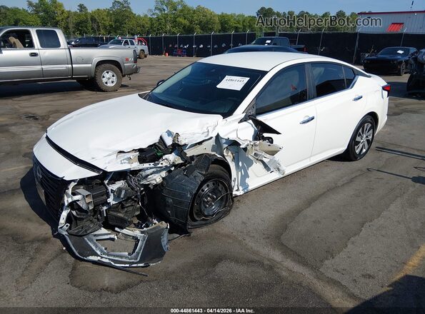 1N4BL4BV3RN422706 2024 NISSAN ALTIMA White წინა მარცხენა ხედი სამი მეოთხედიდან