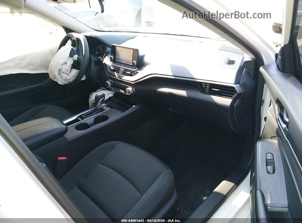 1N4BL4BV3RN422706 2024 NISSAN ALTIMA White წინა სალონის ხედი