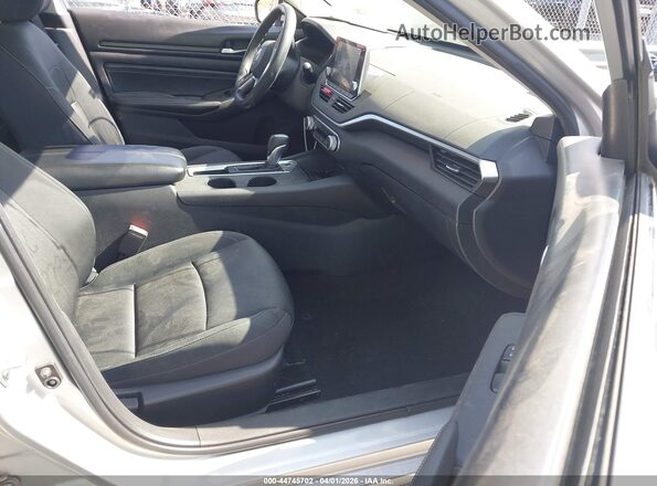 1N4BL4BV7KC192203 2019 NISSAN ALTIMA Серебряный Вид салона спереди