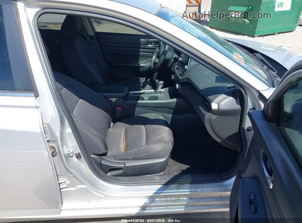 1N4BL4BV8LC139463 2020 NISSAN ALTIMA Silver Front interior view