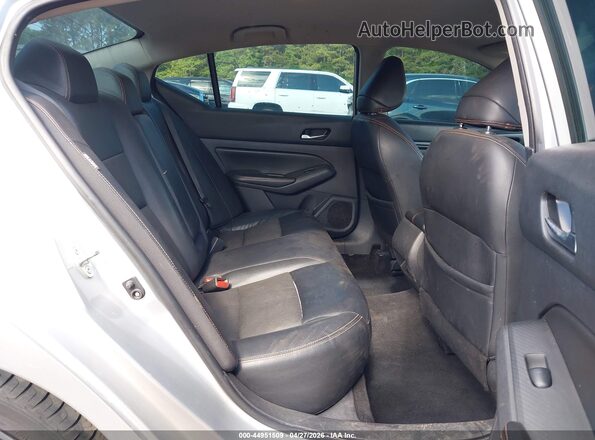 1N4BL4CV1LC132031 2020 NISSAN ALTIMA Silver VIN კოდის სტიკერის ხედი