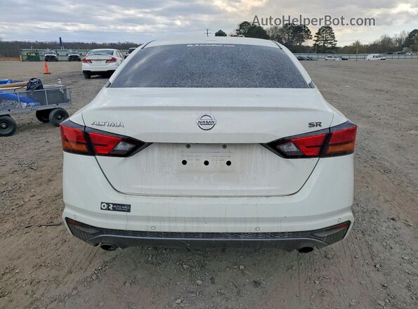 1N4BL4CV2MN420419 2021 NISSAN ALTIMA White Rear view
