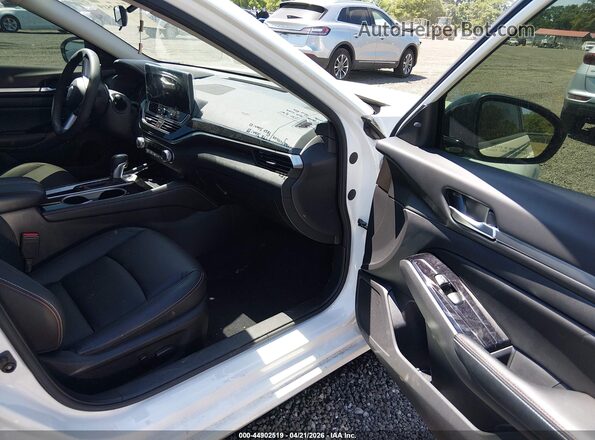 1N4BL4CV2RN353103 2024 NISSAN ALTIMA White Vista interior delantera