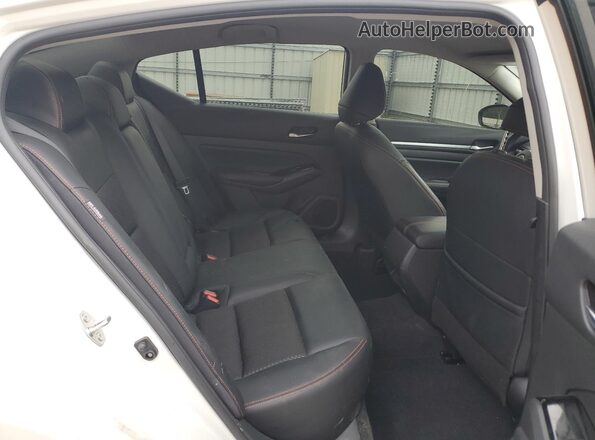 1N4BL4CV5RN397998 2024 NISSAN ALTIMA White Rear seats view