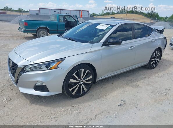 1N4BL4CV6LC283799 2020 NISSAN ALTIMA Silver Առջևի ձախ երեք քառորդ տեսարան