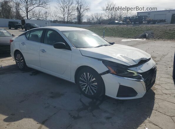 1N4BL4DV3SN354524 2025 NISSAN ALTIMA White Панорамний вид салону 360°