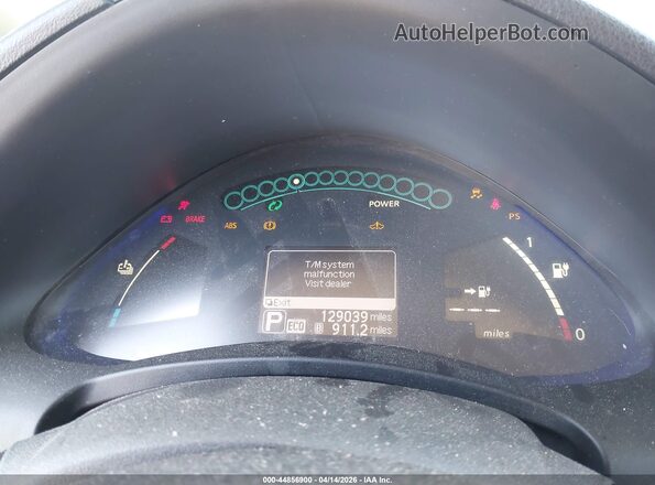 1N4BZ0CP9HC308016 2017 NISSAN LEAF Maroon Rear seats view