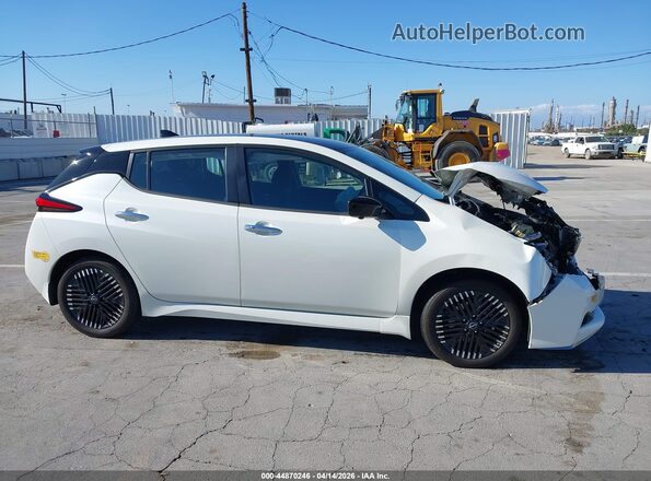 1N4CZ1CV1PC552038 2023 NISSAN LEAF White Вид задньої частини салону