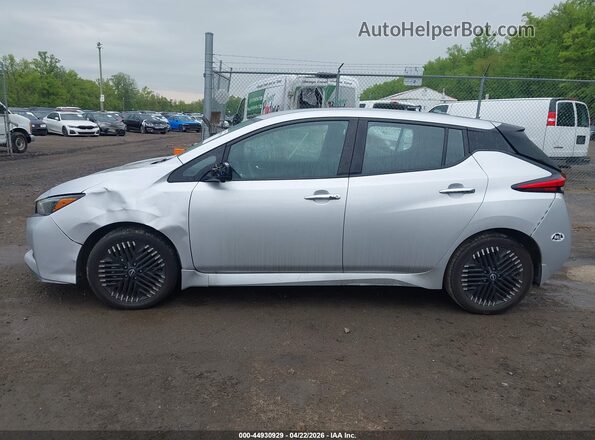 1N4CZ1CV5PC557971 2023 NISSAN LEAF Silver Панорамний вид салону 360°